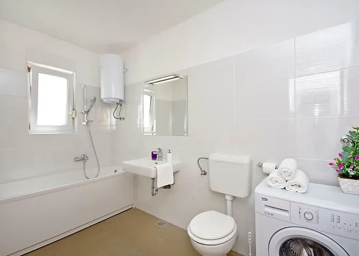 Luxury Frane * Podstrana