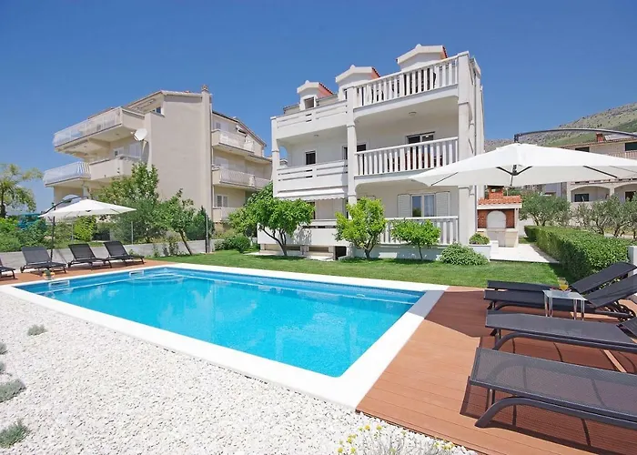 Luxury Frane * Podstrana